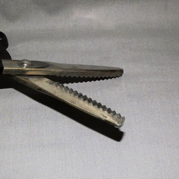 Vintage Cal-Tep 7.5" Pinking Shears with Original Box and Instructions - Picture 6 of 6
